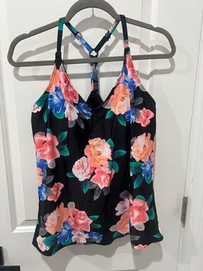 Island Escape Black Floral V-Neck Swim Tank Size 10